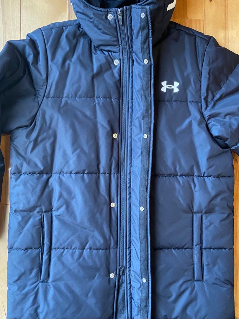 【極美品】Under Armour ブラック ベンチコート