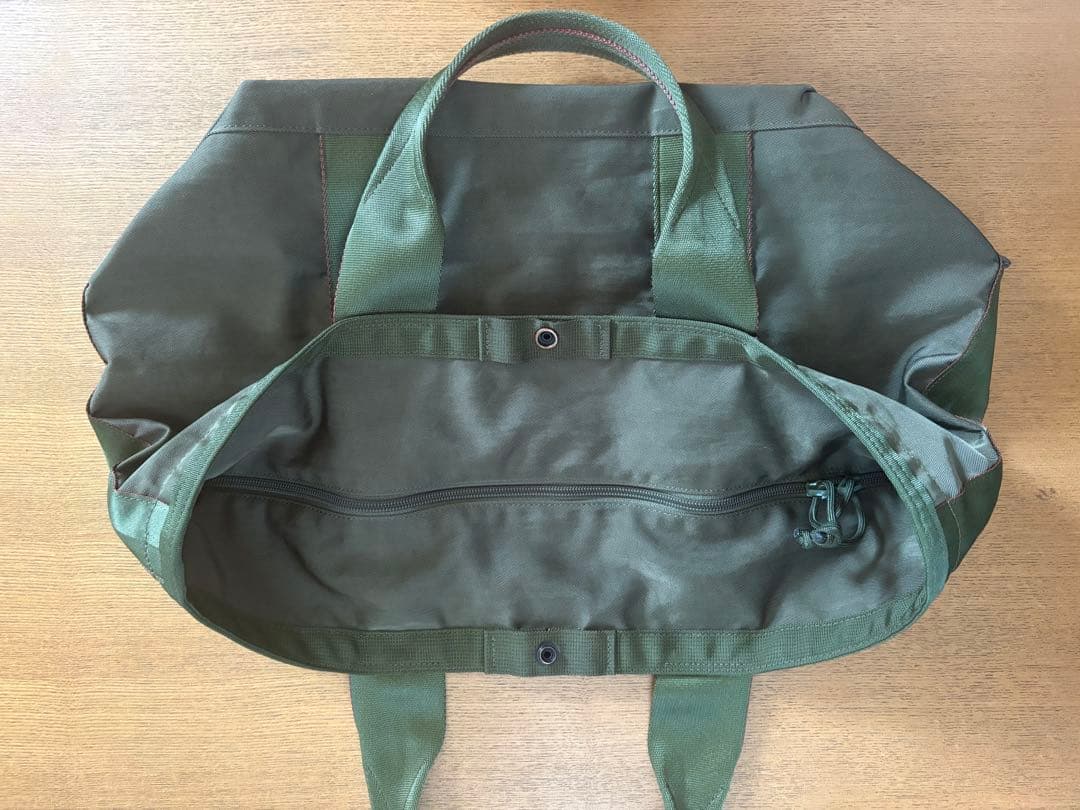 ブリーフィング　大容量　トートバッグ　カーキ　中古品