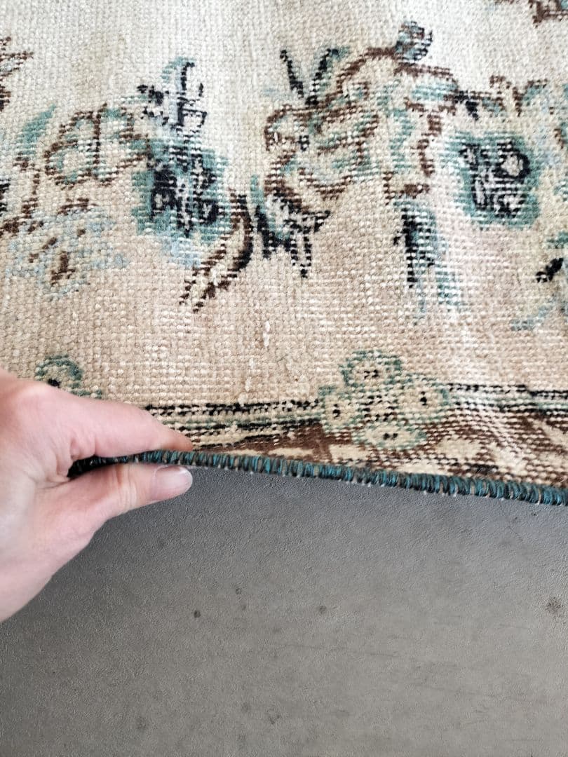 ベージュとブラウン　エメラルドグリーンのトルコラグNo.746