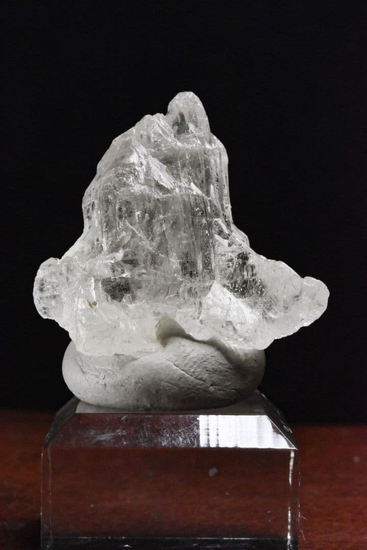 パキスタン スカルドゥ産 エッチングトパーズ