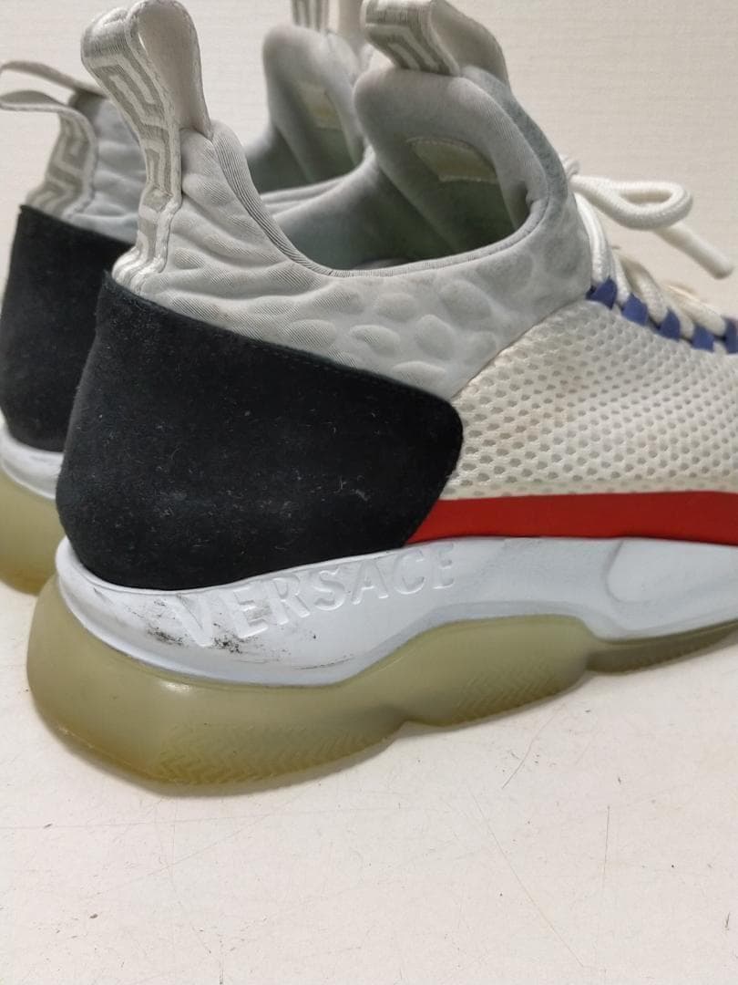 ヴェルサーチ　チェーンリアクション スニーカー 白×灰色 　251121-7Y