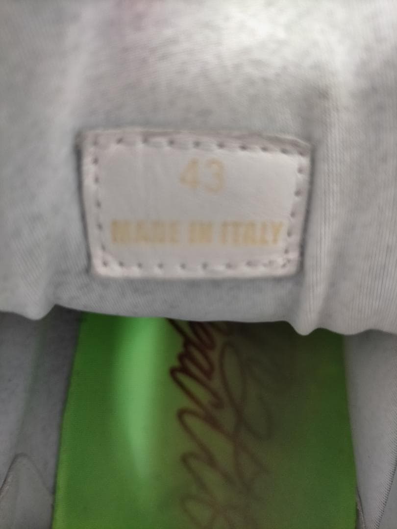 ヴェルサーチ　チェーンリアクション スニーカー 白×灰色 　251121-7Y