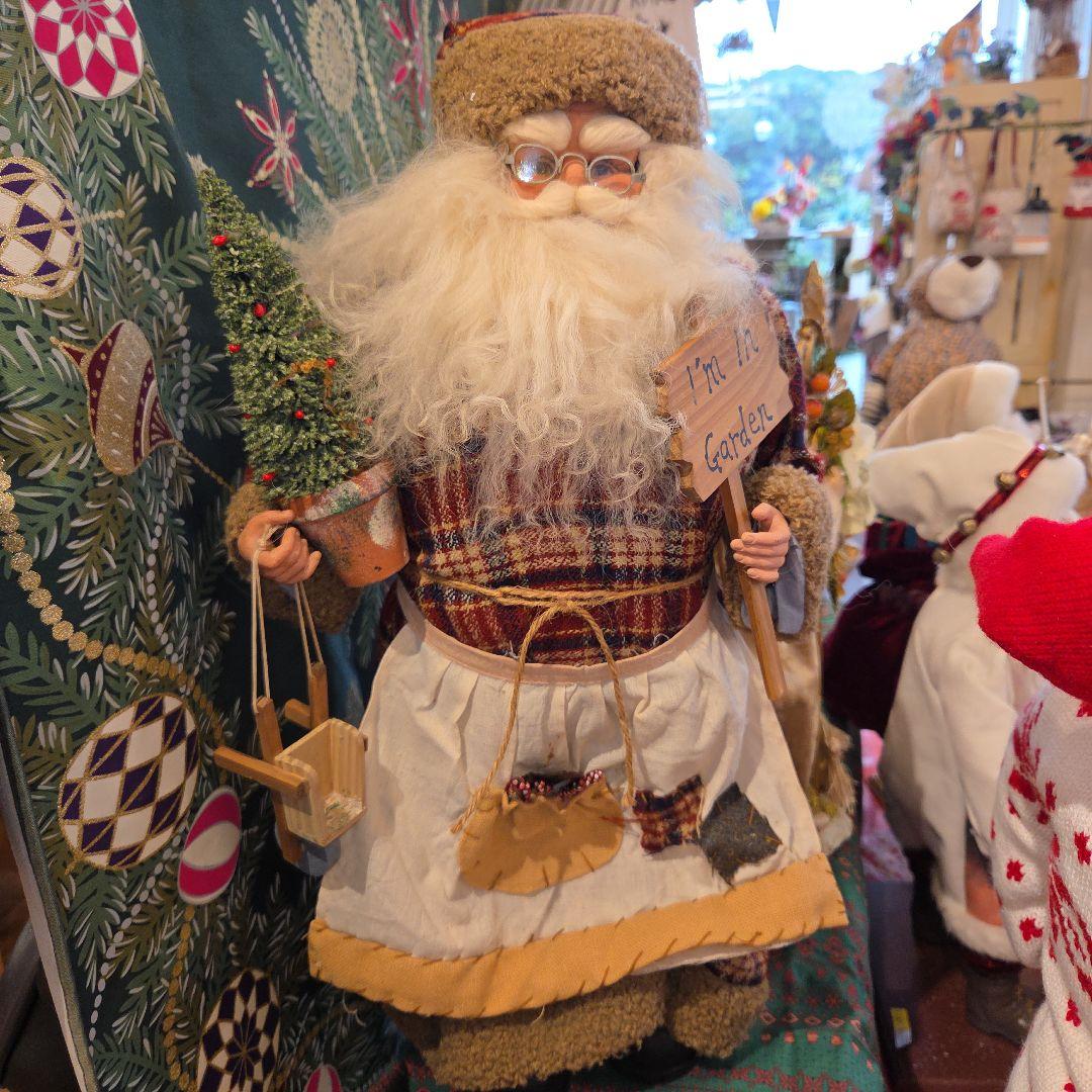 サンタクロースの装飾人形