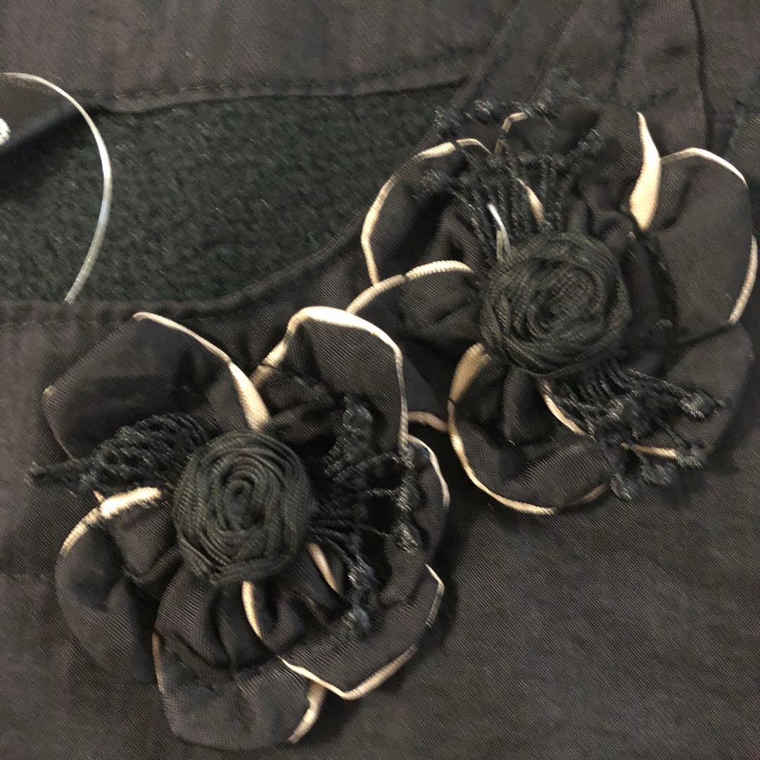 新品 お花モチーフ あったかエプロンドレス ワンピース