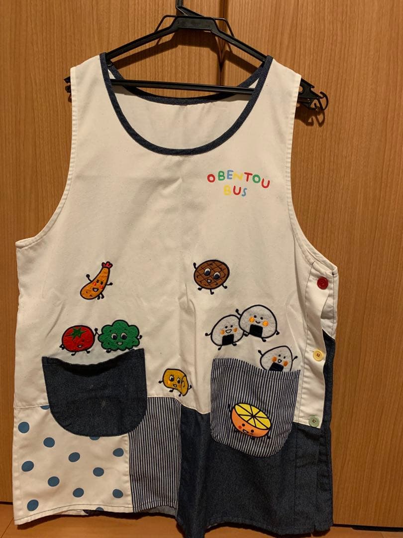 おべんとうバス　サイン入りエプロン