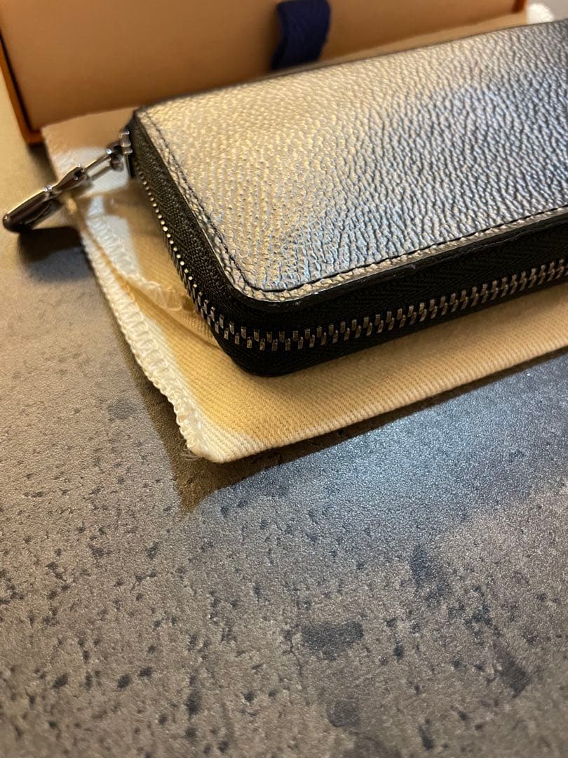 ルイヴィトン ジッピーパース 財布 エクリプス 黒 IC搭載