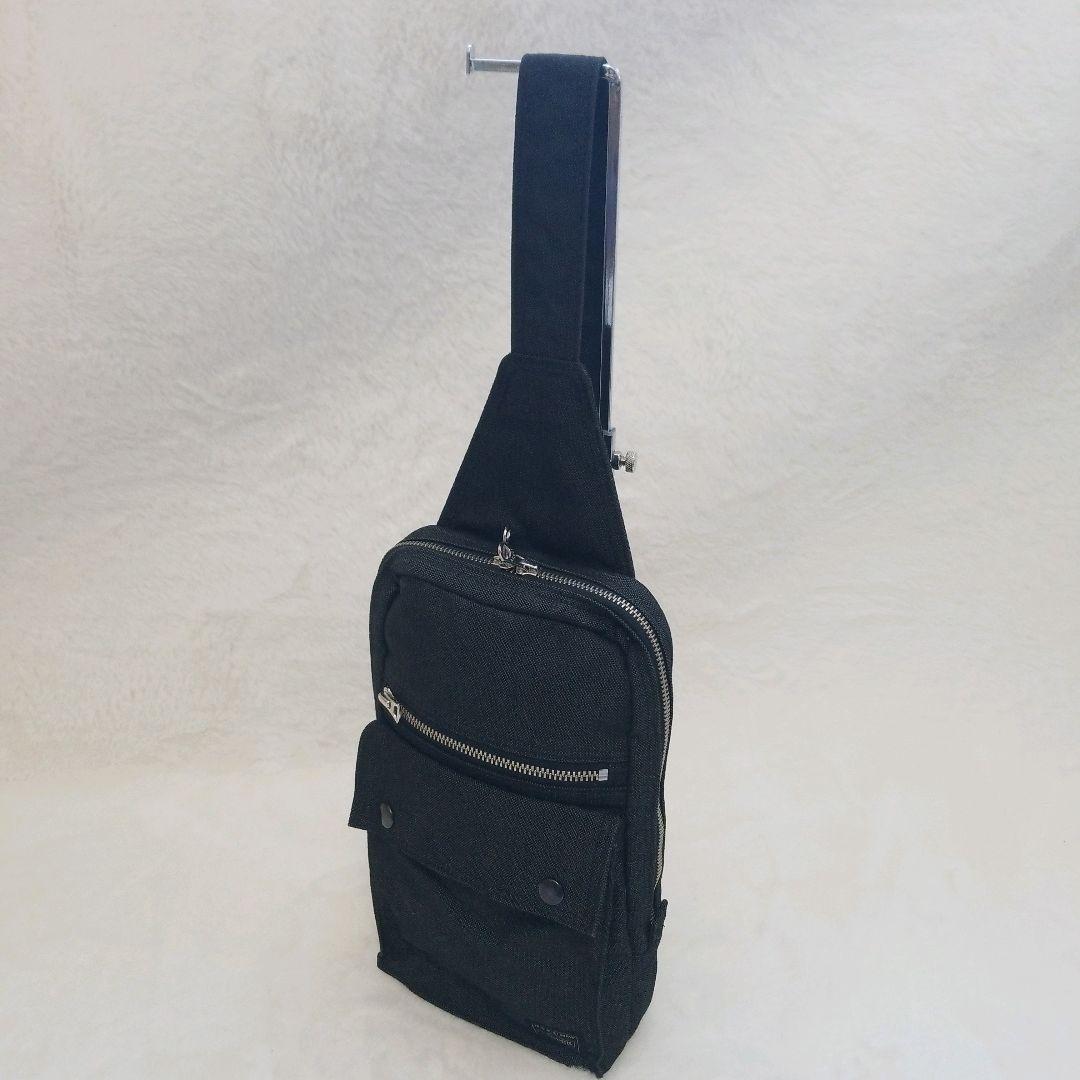 【極美品】ポーター　PORTER　スモーキー　スリングショルダーバッグ　黒　希少
