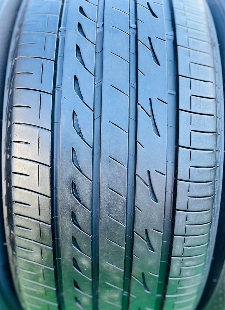 225/45 R18 BRIDGESTONE REGNOラジアルタイヤ2023年