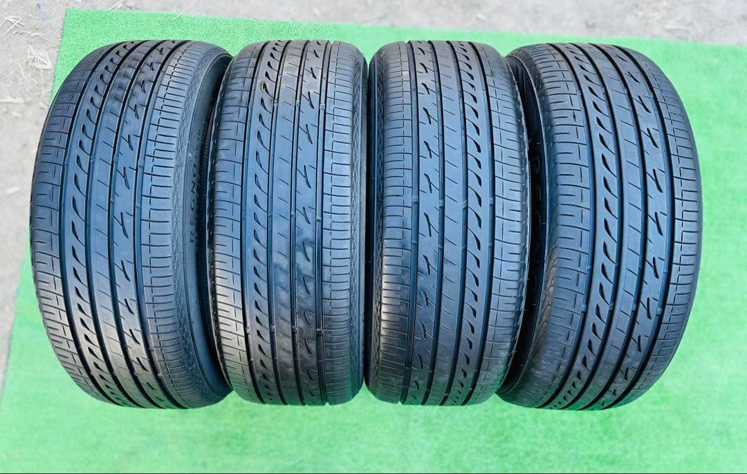 225/45 R18 BRIDGESTONE REGNOラジアルタイヤ2023年