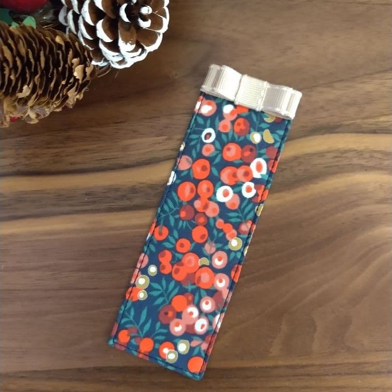 しおり　ブックマーカー❁ウィルトシャースパークル　リバティプリント使用