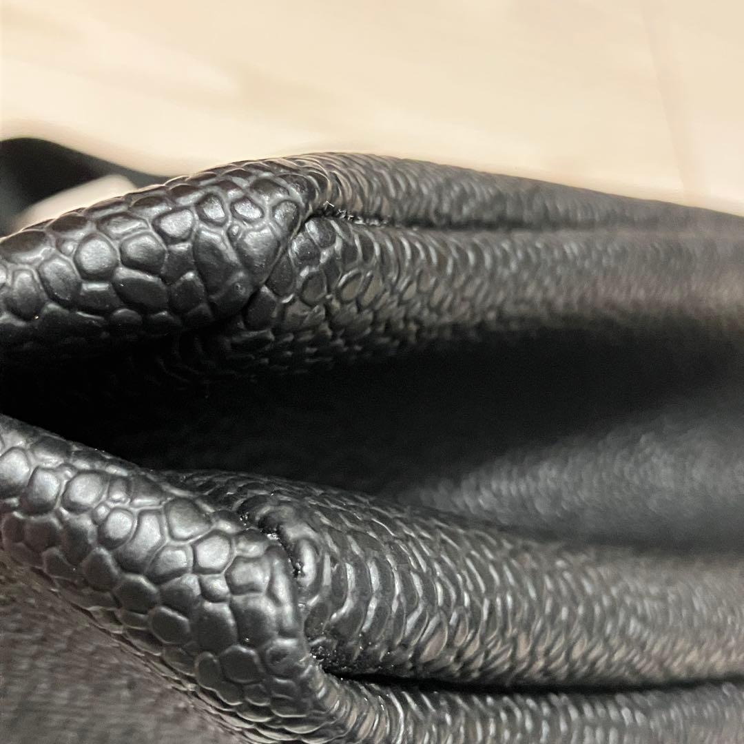 【美品】エルベシャプリエ　704GP トープ　ノワール　黒　Mサイズ　スクエア