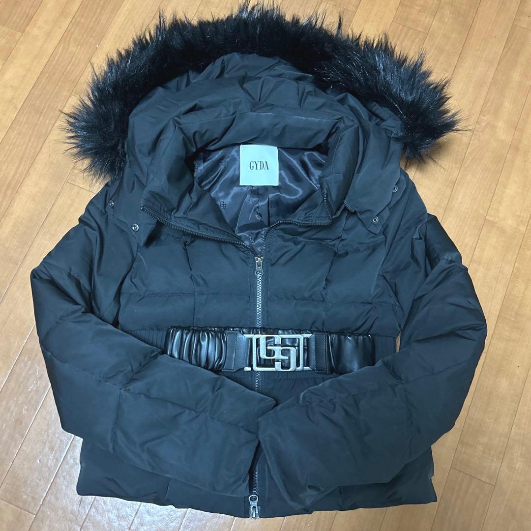 GYDA ブラック 中綿 ベルト付きダウンジャケット