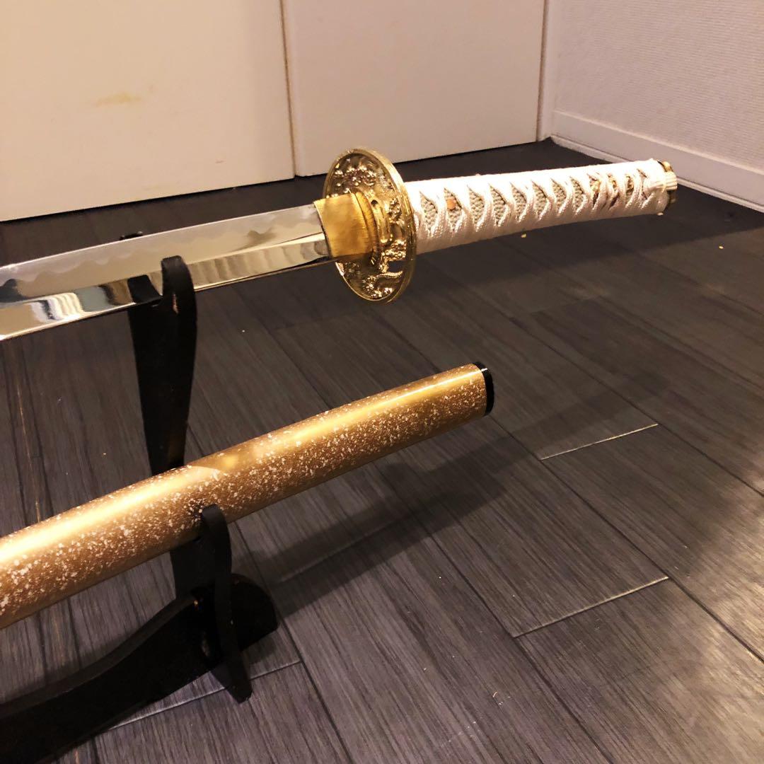 高級模造刀　白金拵え　太刀　本格模造刀