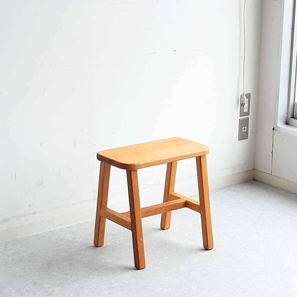 オーク無垢材 スツール サイドテーブルや花台としても ZR24449