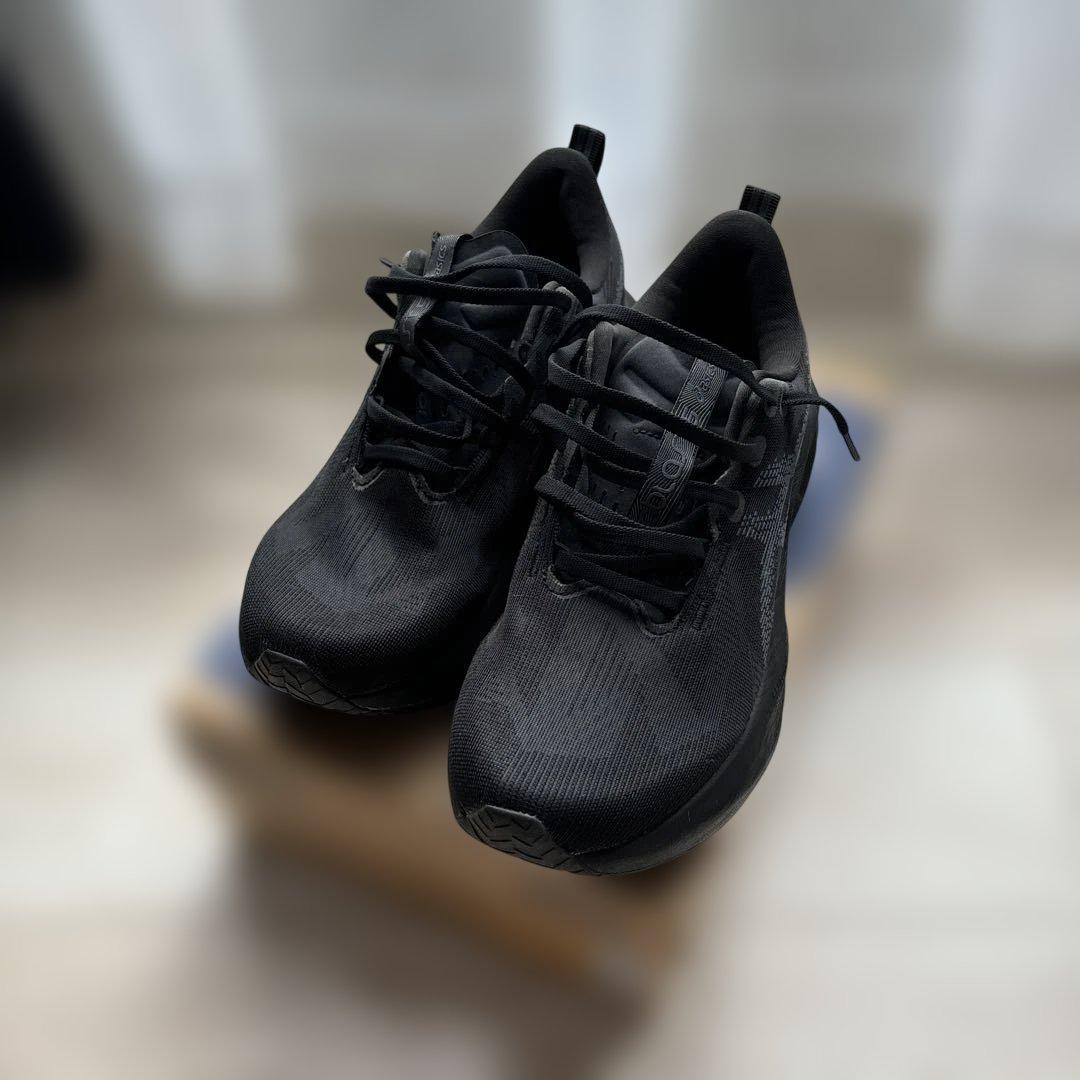 ノヴァブラスト 5 ブラック 26.0cm