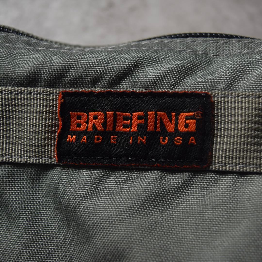BRIEFING USA製 ショルダーバッグ ライトカーキ