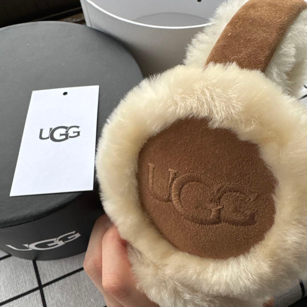 UGGイヤーマフ箱なし
