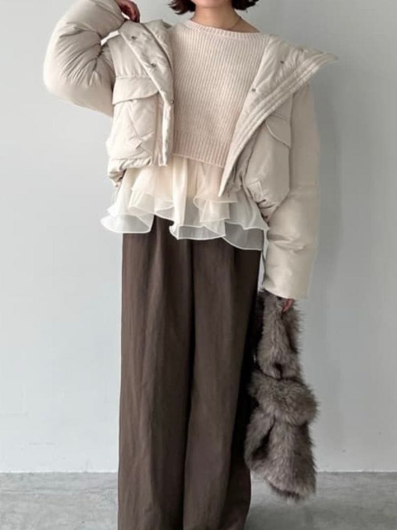 ココディール　ペプラムブラウス×パフスリーブニットセット