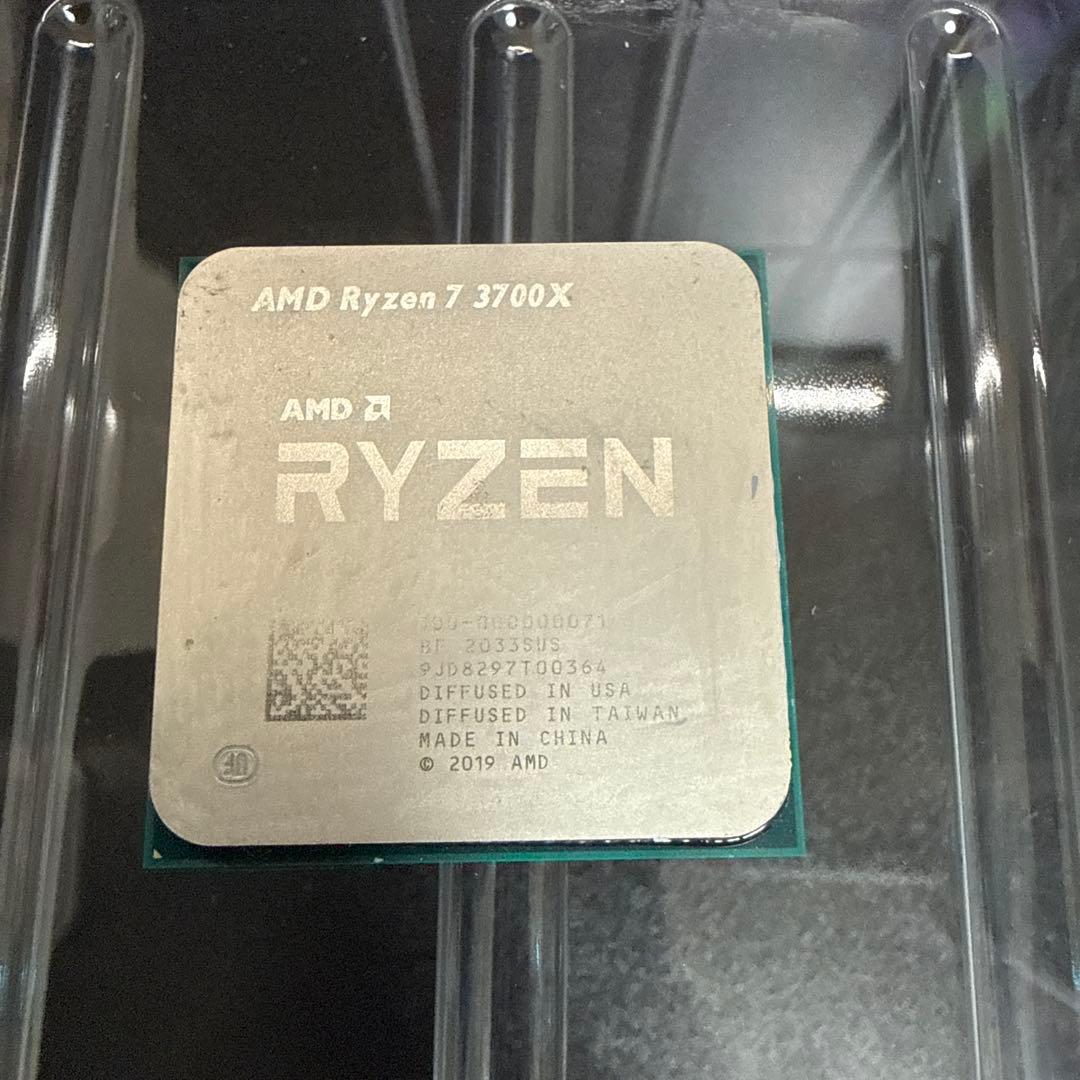 CPU AMD Ryzen 7 3700X CPU
