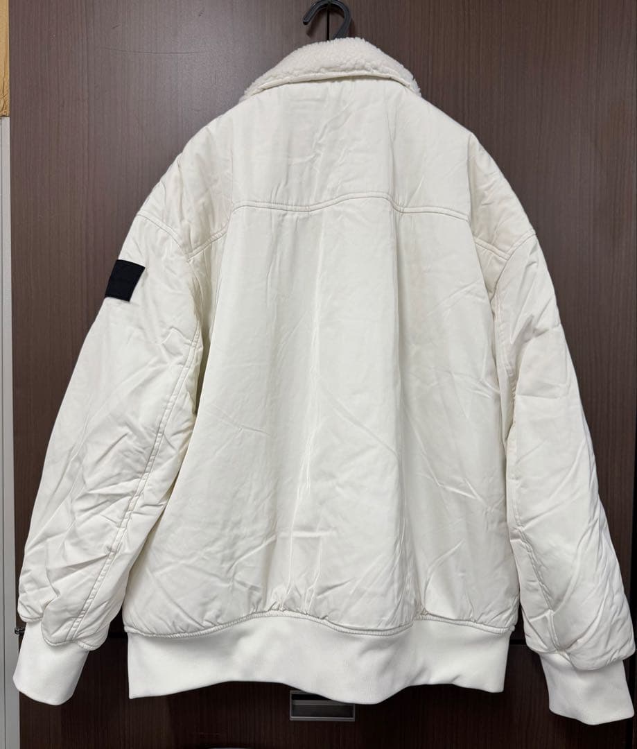 タグ付き カルバンクライン リバーシブル シェルパボンバージャケット L
