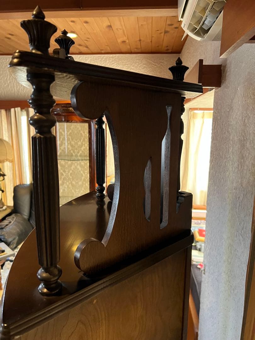 ※最終処分価格10/13まで　アンティーク調 コーナーキャビネット 飾り棚