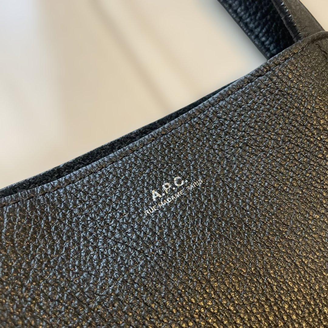 A.P.C. アーぺーセー トートーバック 黒 ブラック レザー