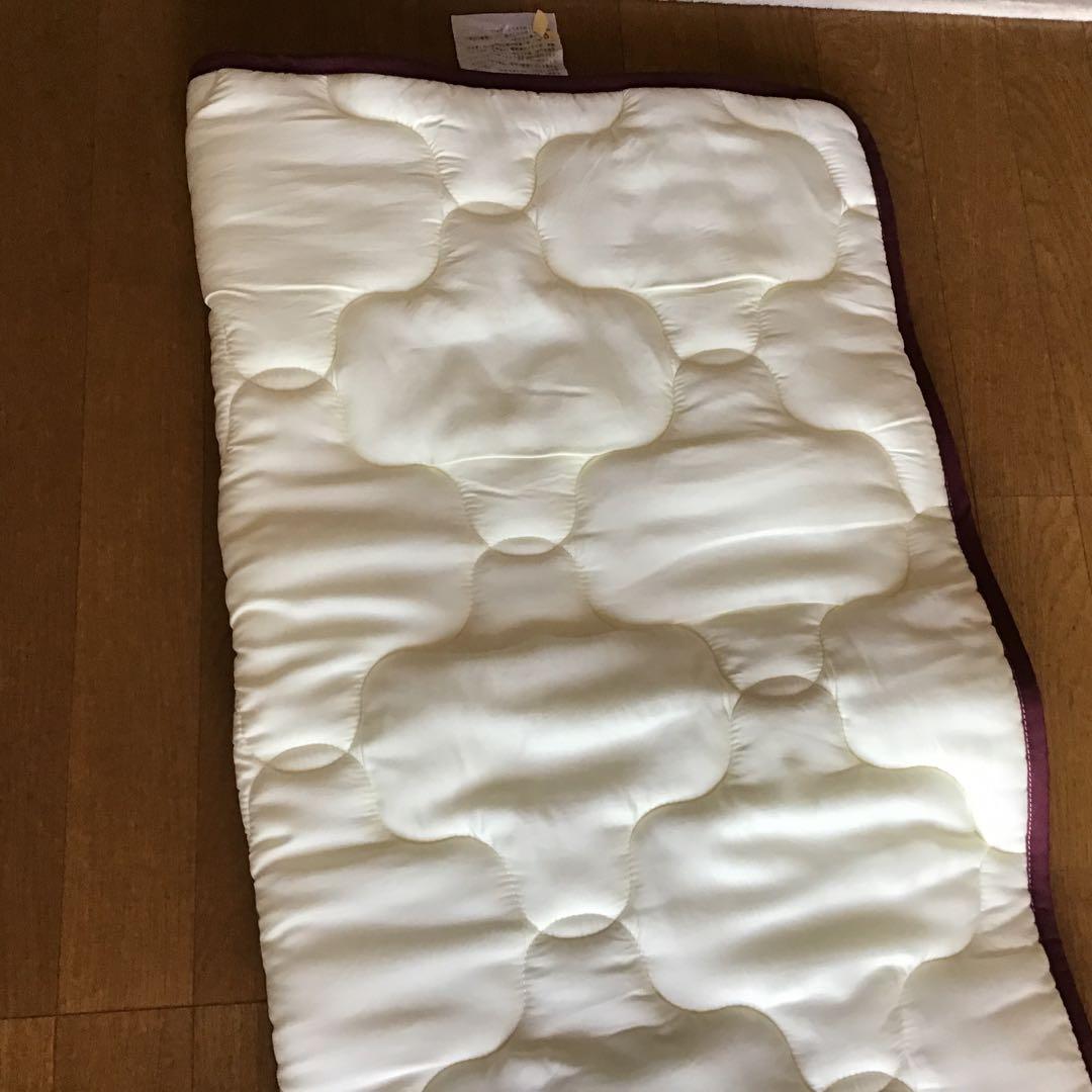 日本製 シモンズラグジュアリーベッドパッド　シングル　数日使用　クリーニング済