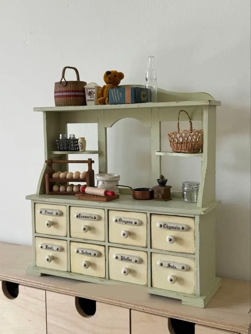 ミニチュア　レトロ家具　手作りキット　1／１２　ドールハウス