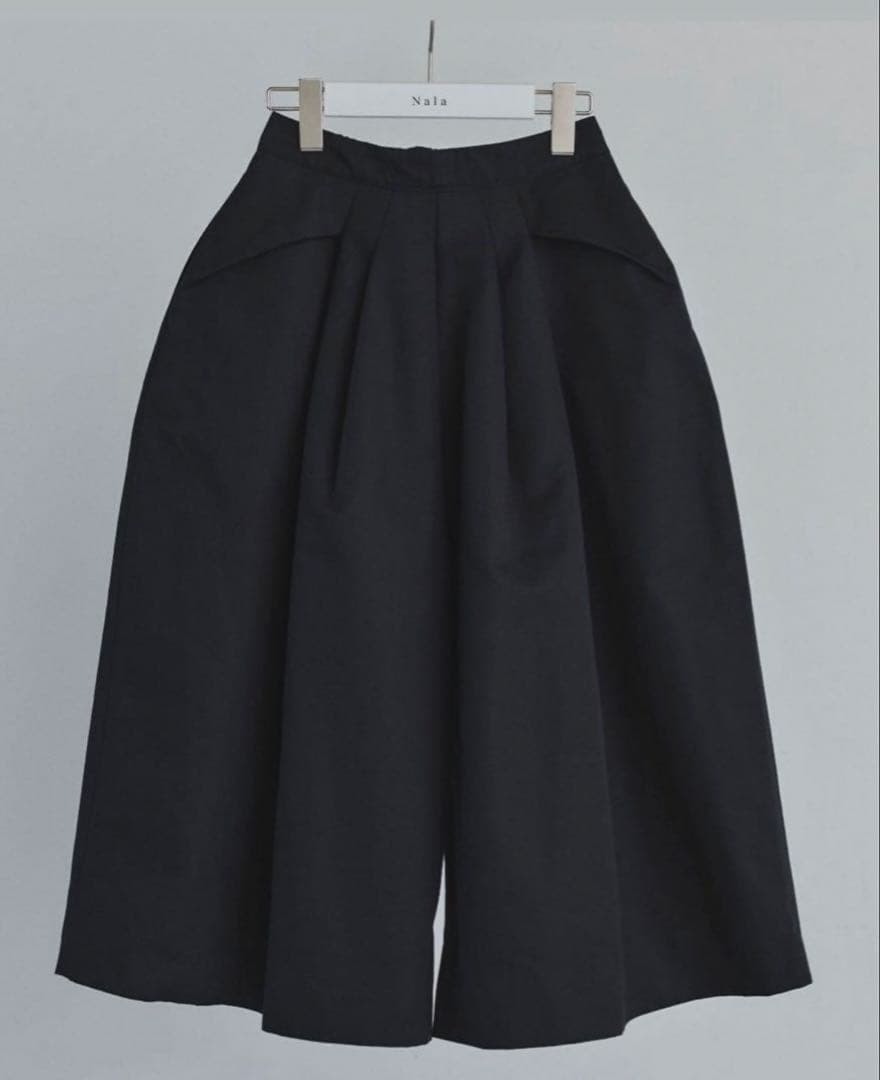 nala ドレスパンツ
