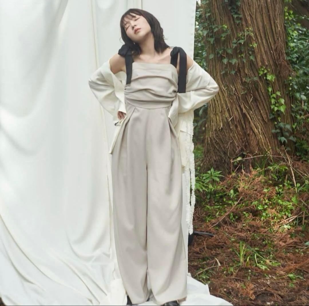 ほ*の様 Andequal ribbon shoulder combinaiso