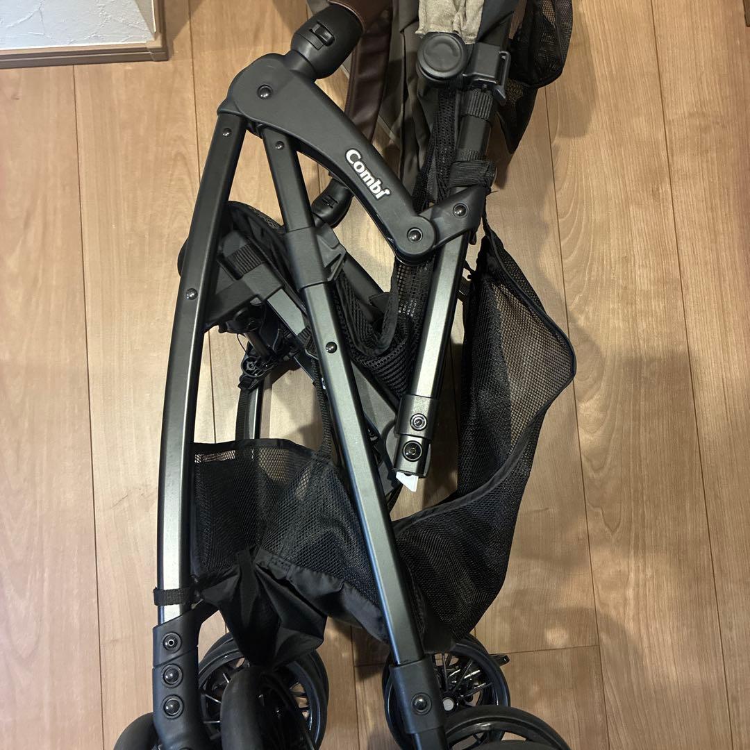 週末限定値下げ!【人気色】美品　Combi ミーデグレージュ（DG） ベビーカー