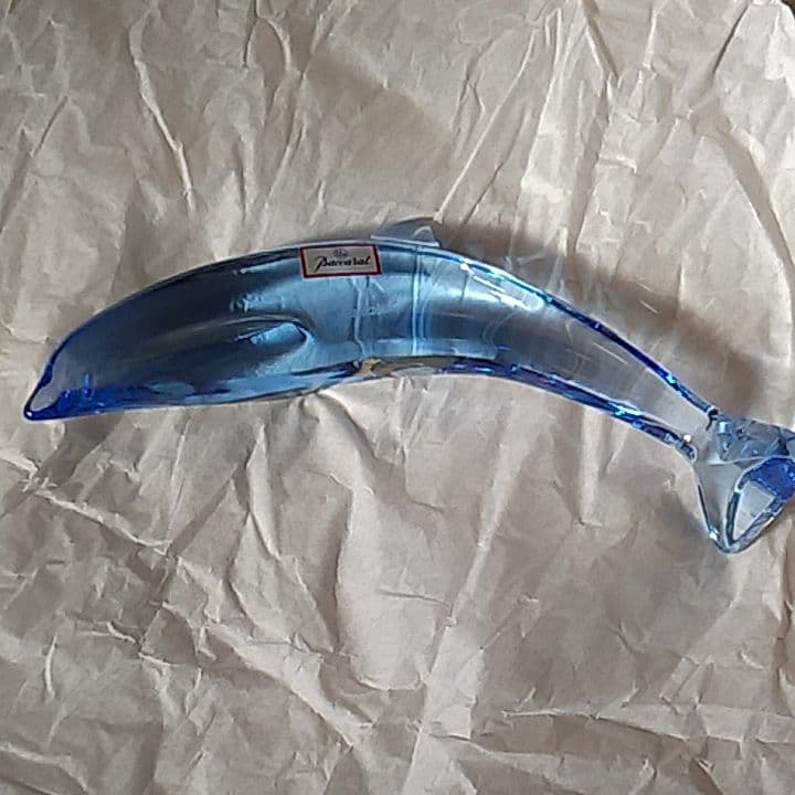 バカラ置物　イルカ