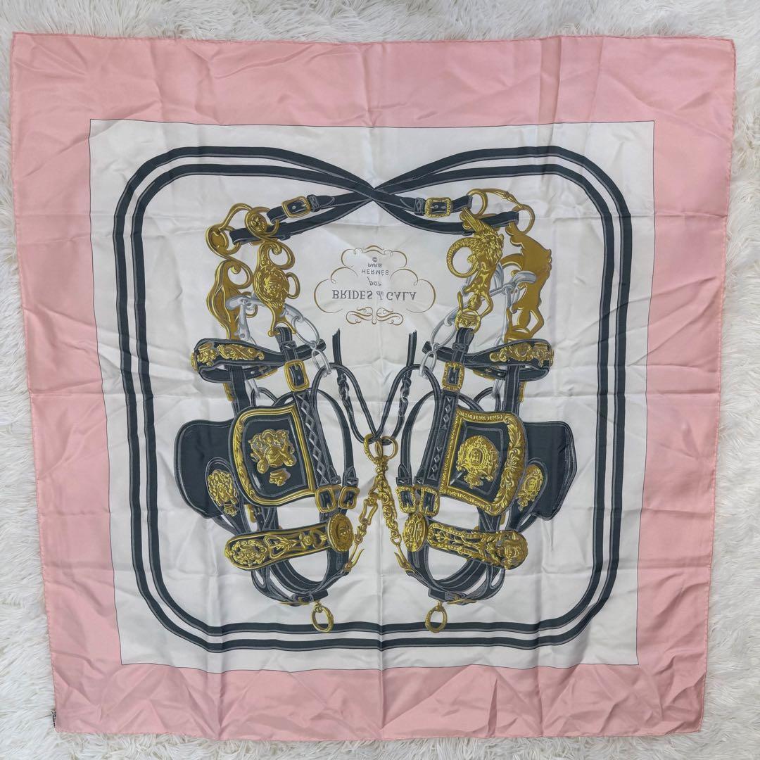 エルメス　カレ90 brides de gara スカーフ　ピンク