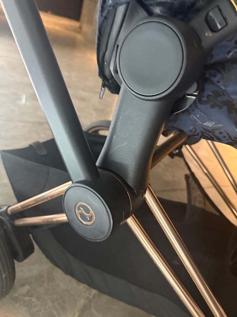 総額35万円　Cybex 最上級モデル　電動e-priam