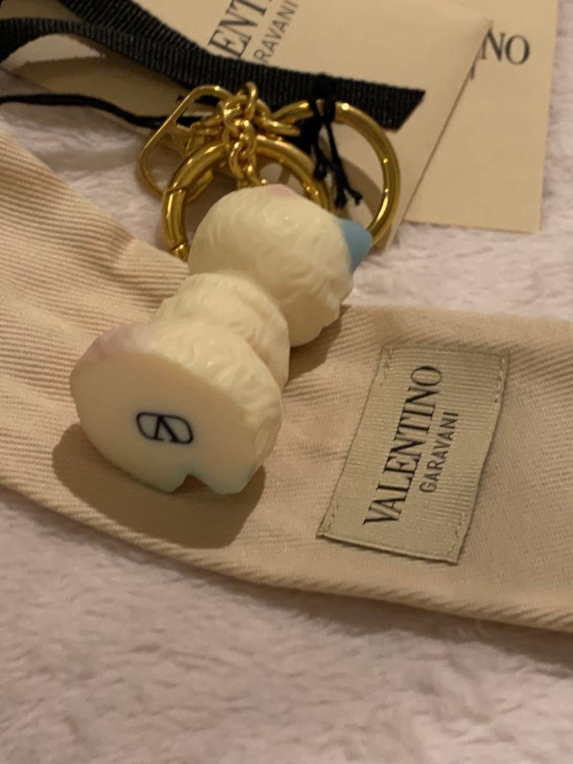 RISA新品VALENTINO GARAVANI 猫デザイン キーホルダー