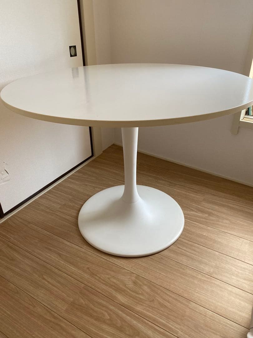 美品⭐︎イケア　IKEA ドクスタ DOCKSTA 丸テーブル