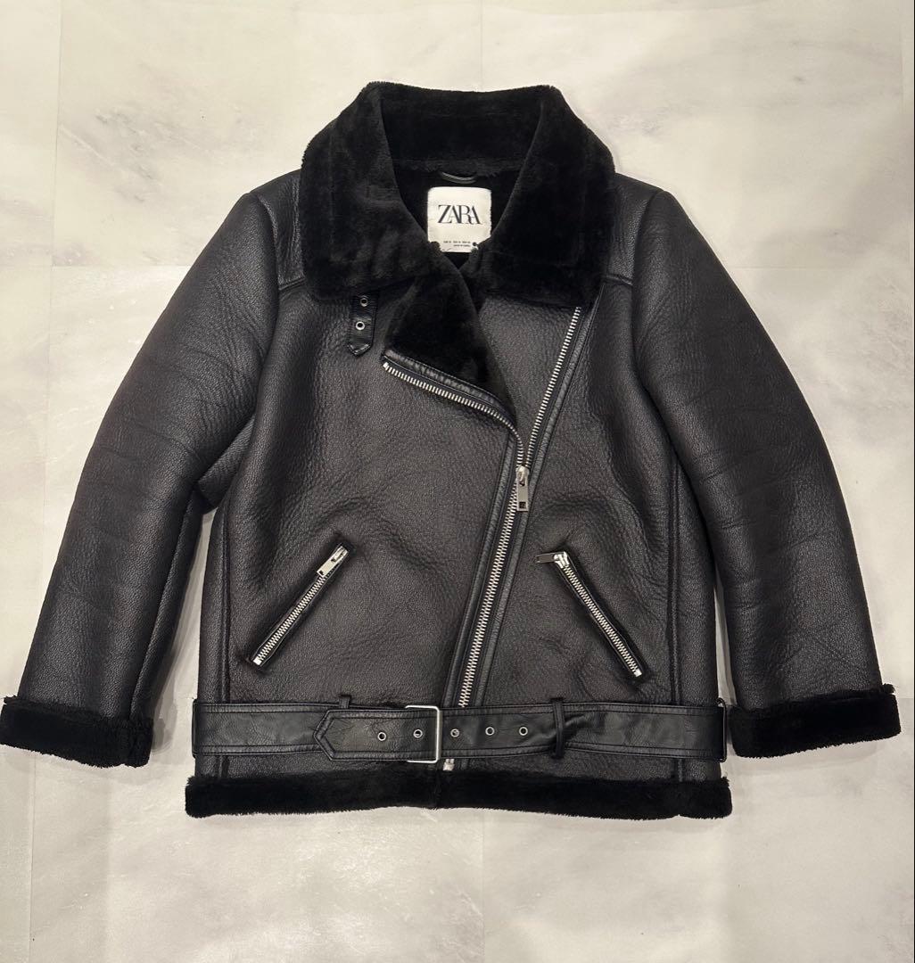 ZARA ブラックレザーライダースジャケット