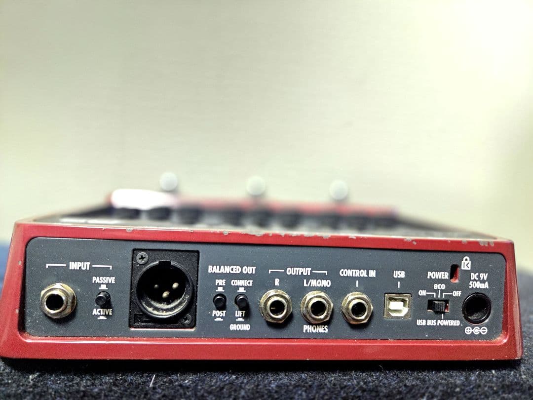 ZOOM B3 ベースエフェクター　最終価格です。