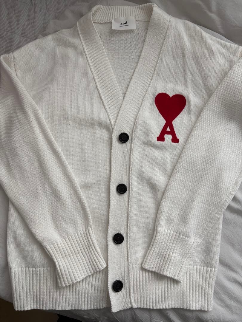 ami ホワイト カーディガン Lサイズ レッドハート刺繍