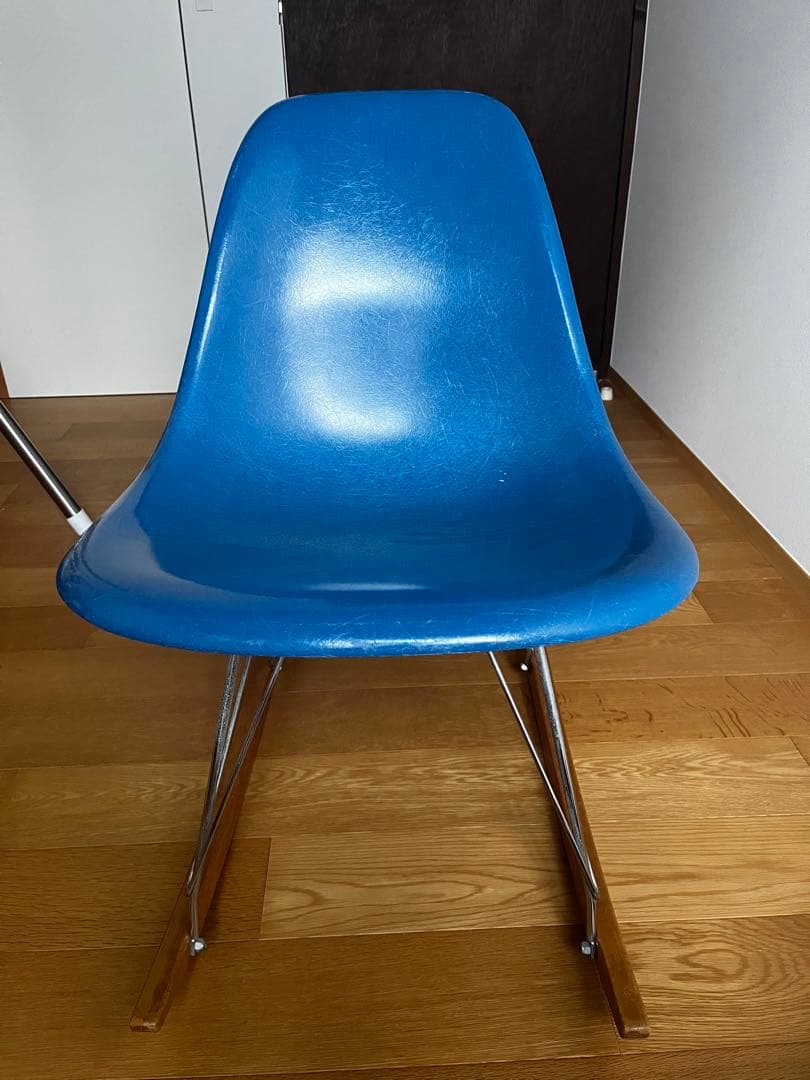 ハーマンミラー　イームズ　サイドシェルチェア