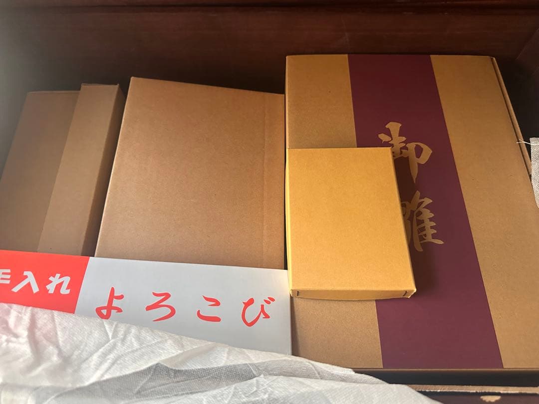 ゲリラ価格‼️1度のみ飾った雛人形　台座に収納可
