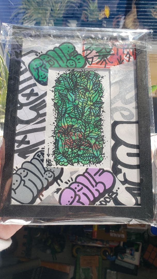 ストリートアート 植物デザイン 絵画 森の妖精 グラフィティ