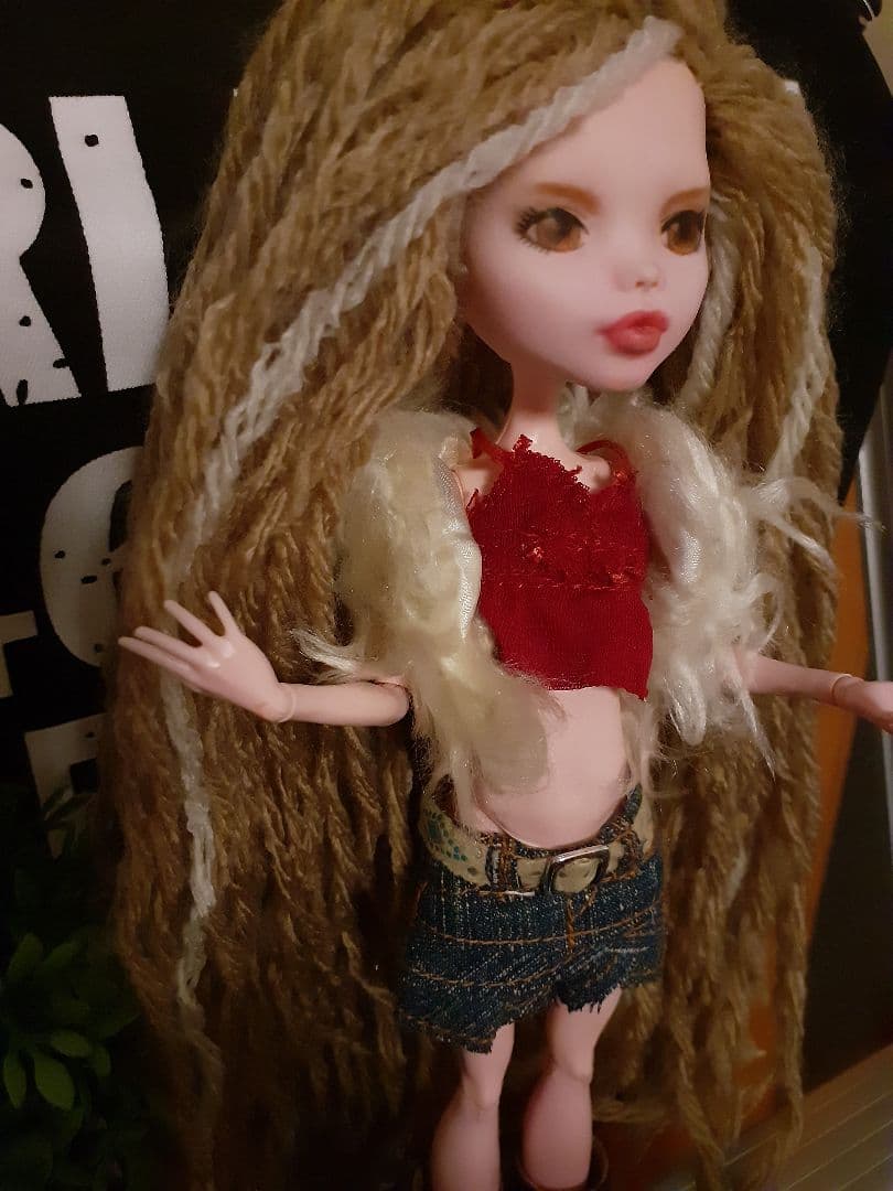 最終  モンスターハイ( *´艸｀)ドラキュローラ