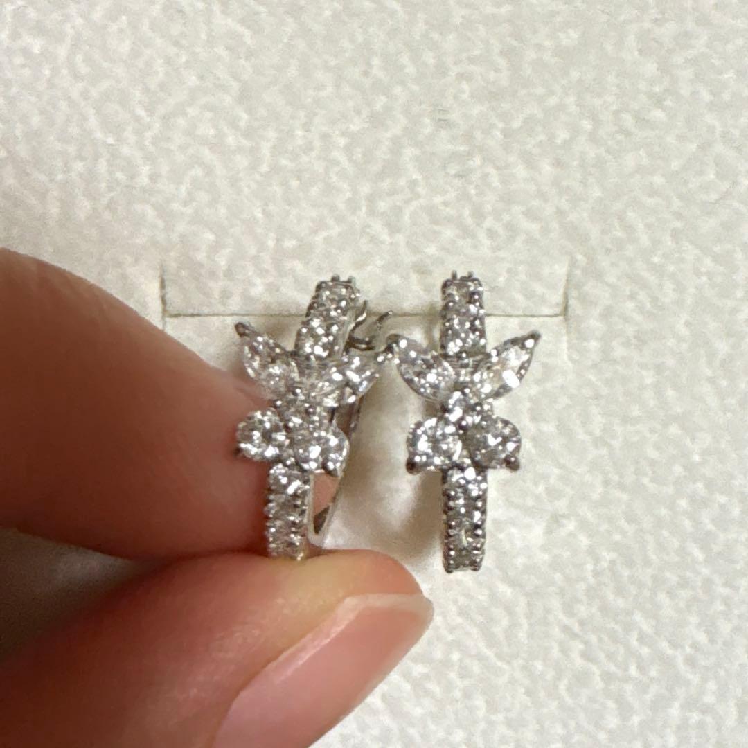 ダイヤモンドフープピアス バタフライモチーフ 0.70ct