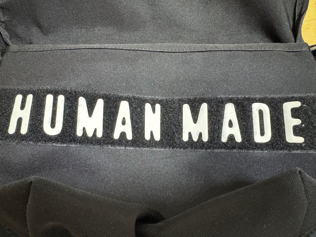 HUMAN MADE ブラック メッセンジャーバッグ