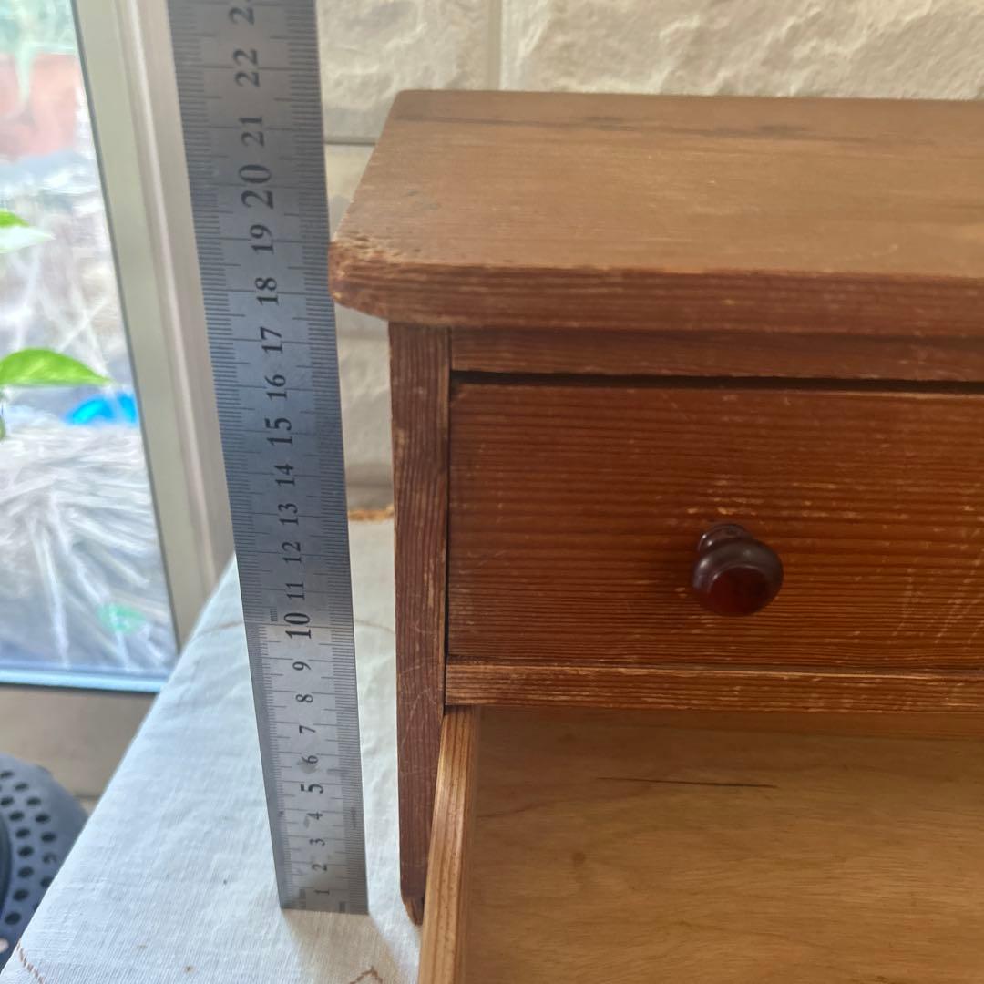 イギリスアンティーク　オールドパイン　鍵付きスモールチェスト