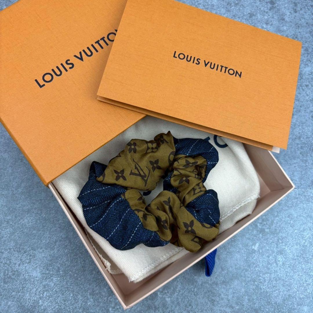 ルイヴィトン ビーマインドフル モノグラムリバース シュシュ 付属品完備