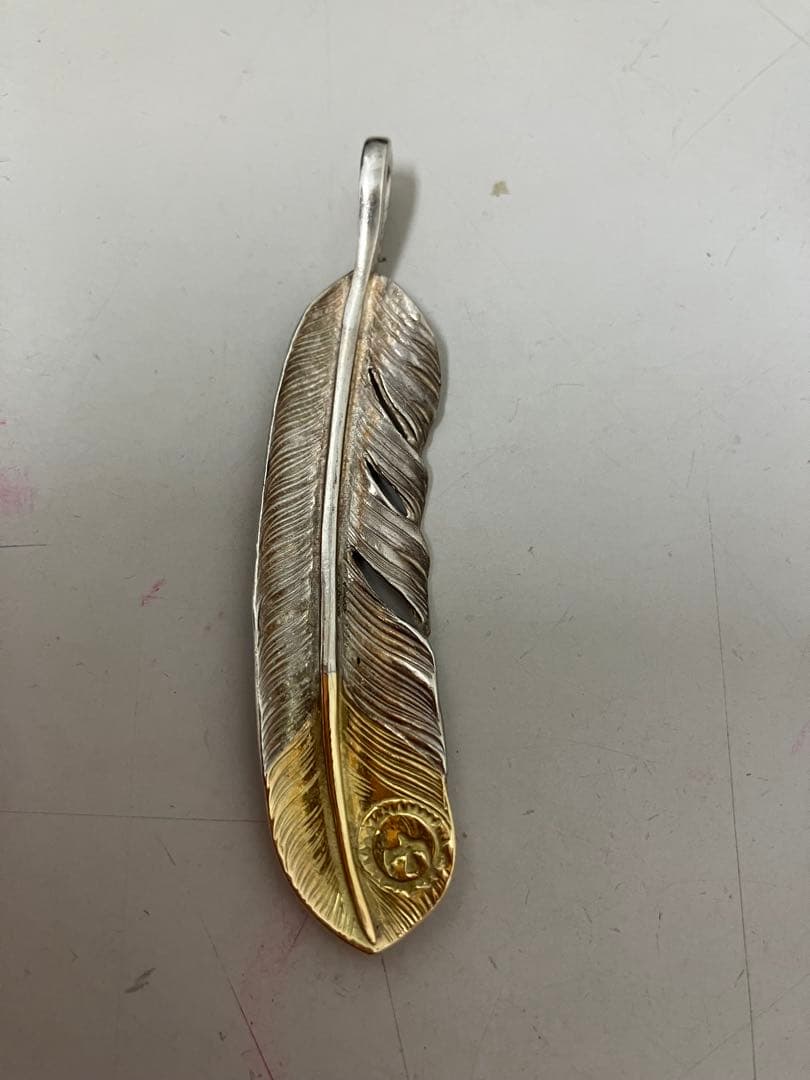 キムタク 私物　着　goros ゴローズ　先金フェザー右向き