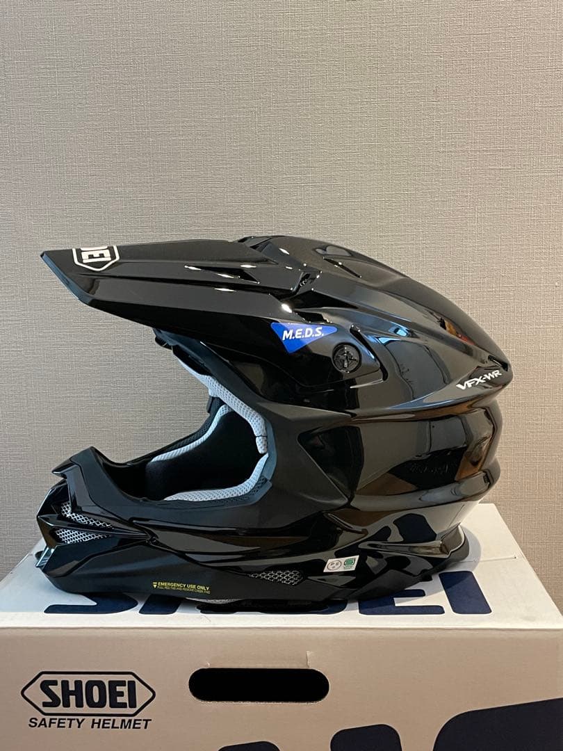 新品未使用　SHOEI VFX-WR