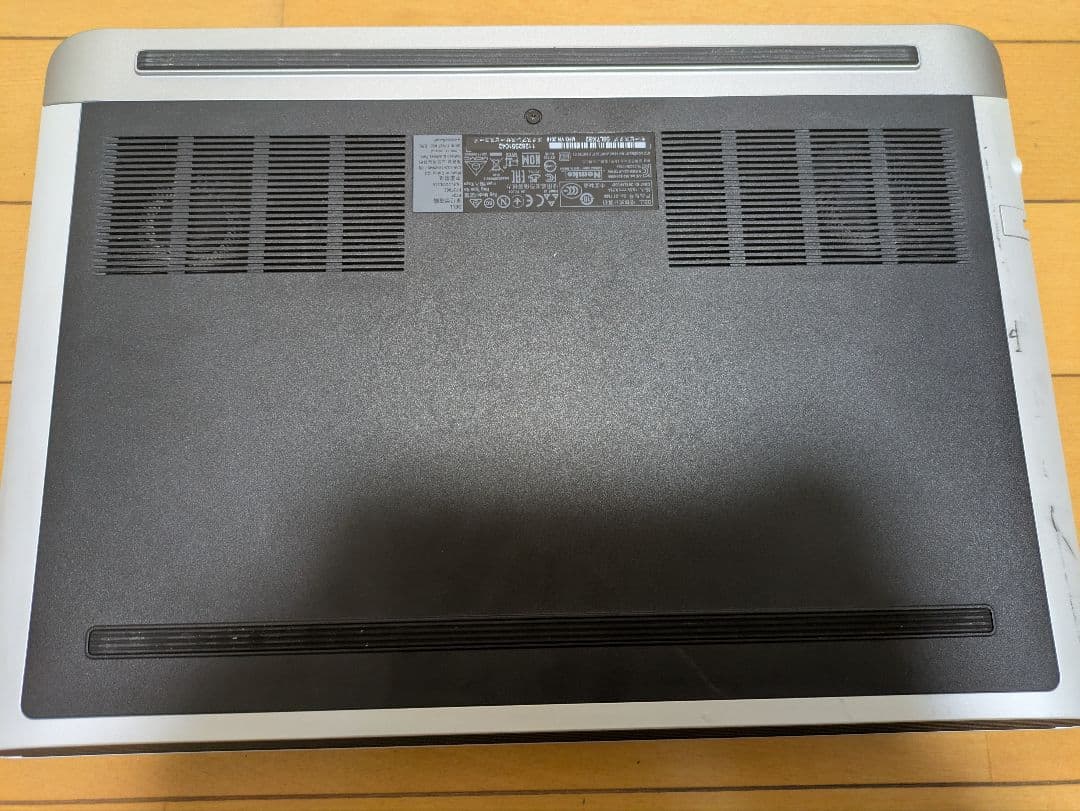 Dell ノートPC ホワイト ACアダプター付き